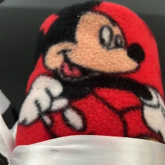 🎊last deal🎊Mickey Mouse Travel Throw - Picture 2 of 5